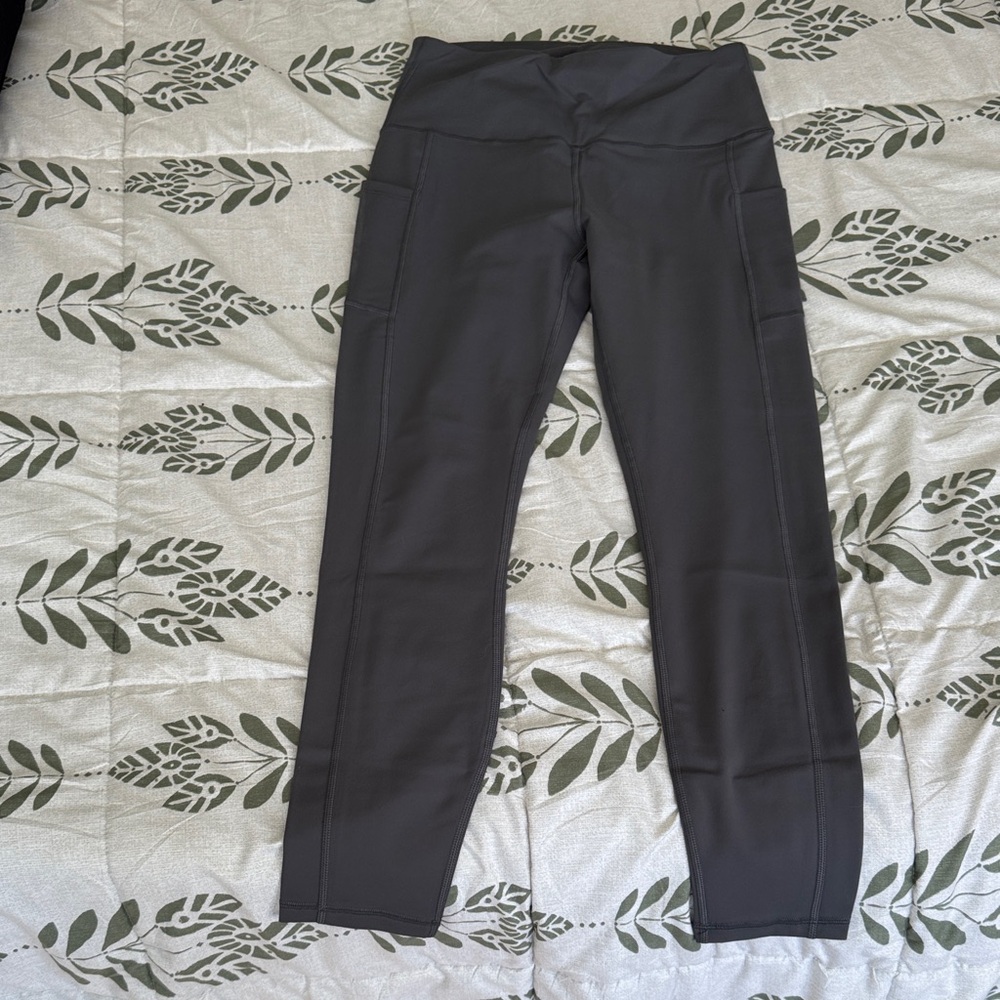 High-Waisted Leggings with 3 pockets!